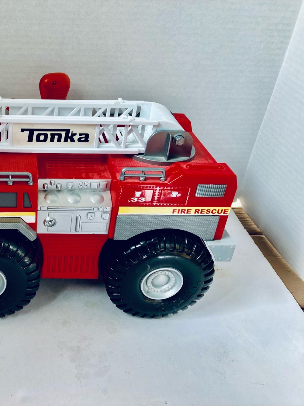 Tonka Red and White Fire Rescue Ladder Truck Toy